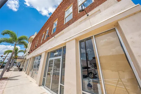 25 E WALL ST, Frostproof, FL 33843