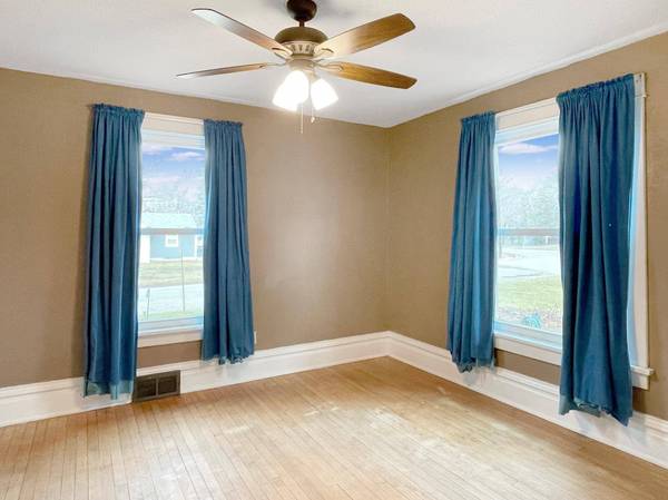 1200 Division ST S, Northfield, MN 55057