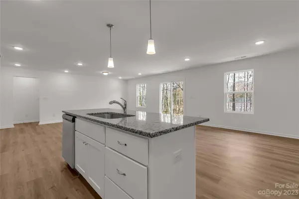 1048 Garnette RD, Lancaster, SC 29720