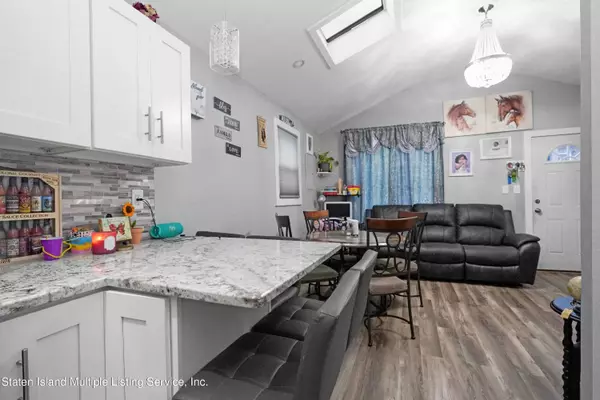 231 Freeborn Street, Staten Island, NY 10306