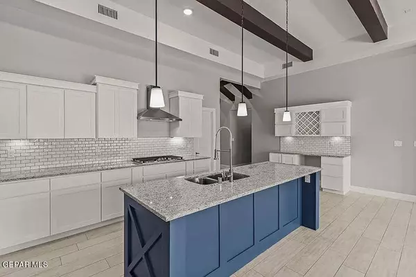 1748 Green Valley Street, El Paso, TX 79928