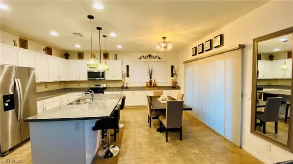 988 Cetona Court, Henderson, NV 89011