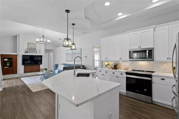 10011 BENNINGTON DR, Tampa, FL 33626