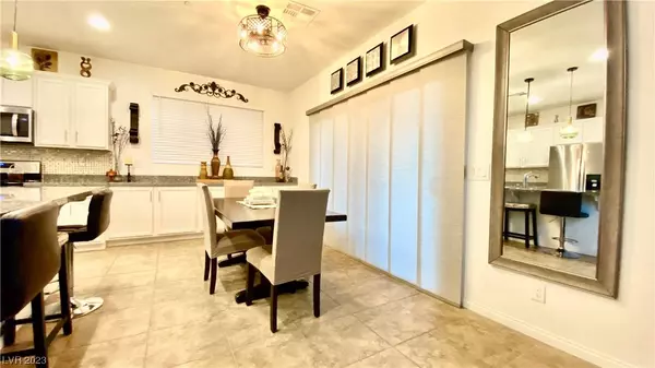 988 Cetona Court, Henderson, NV 89011