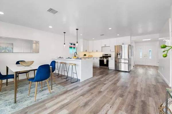 7742 Shorewood DR, San Diego, CA 92114