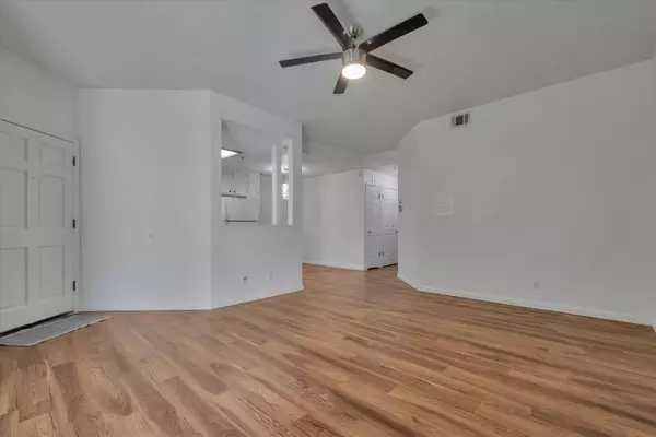 208 Anderly Ct #11, Hayward, CA 94541