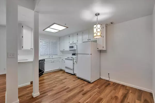 208 Anderly Ct #11, Hayward, CA 94541