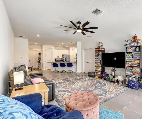 34020 SKY BLOSSOM CIR, Leesburg, FL 34788