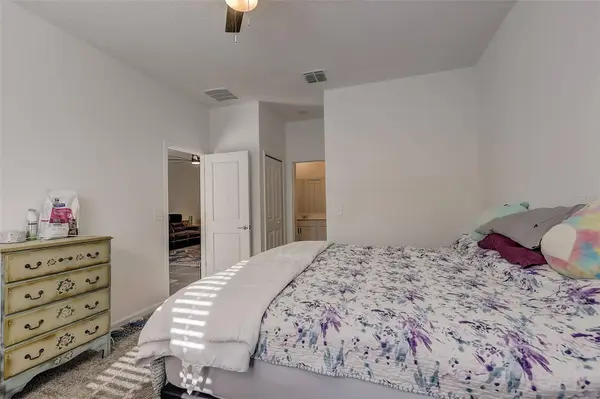 34020 SKY BLOSSOM CIR, Leesburg, FL 34788