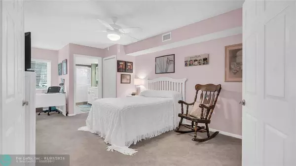 9264 NW 9th Ct  #9264, Plantation, FL 33324