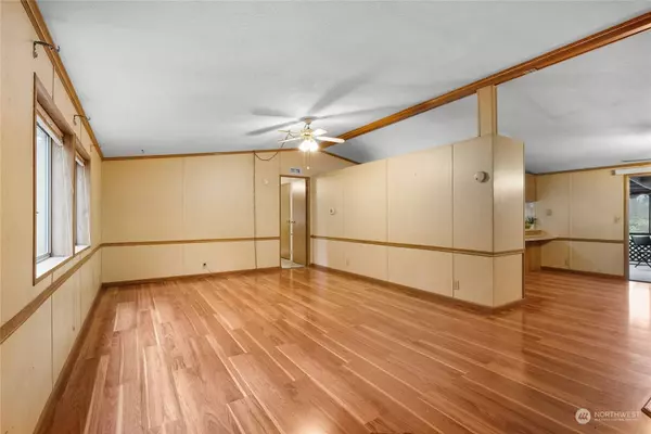 20 E Balbriggan RD, Shelton, WA 98584