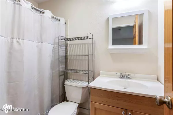 2200 Sentry DR #20, Anchorage, AK 99507