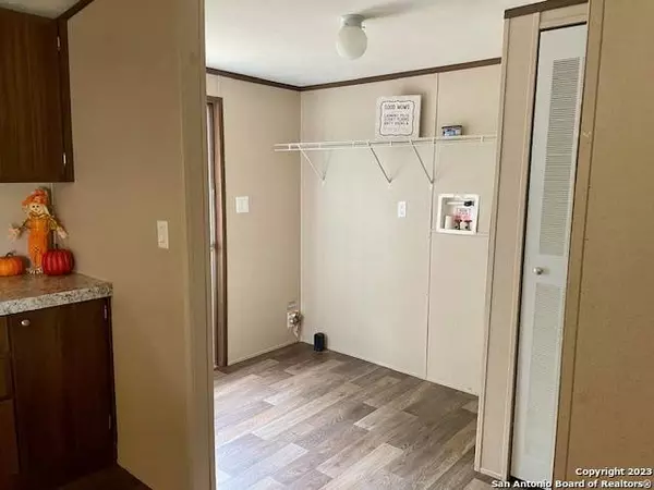 527 PR 1501, Bandera, TX 78003