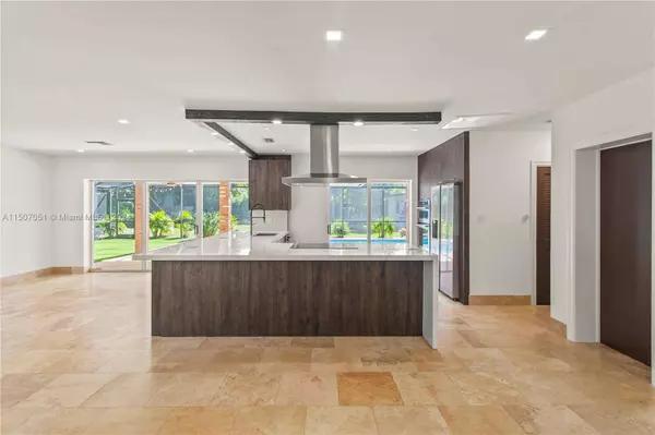 7460 SW 126th St, Pinecrest, FL 33156