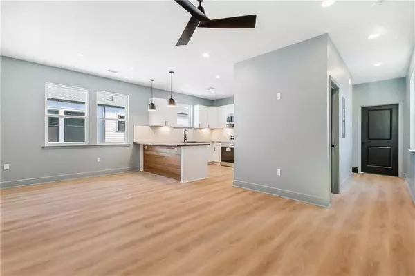 1360 HARRISON AVE, New Orleans, LA 70122