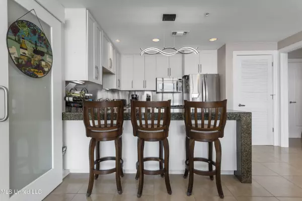 2060 Beach Boulevard #1407, Biloxi, MS 39531