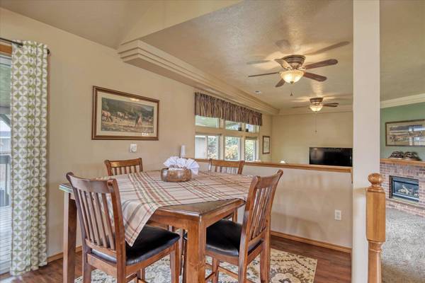 15226 E 17th Ct, Spokane Valley, WA 99037