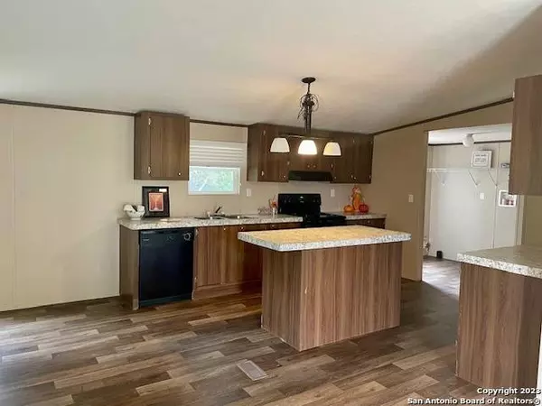 527 PR 1501, Bandera, TX 78003