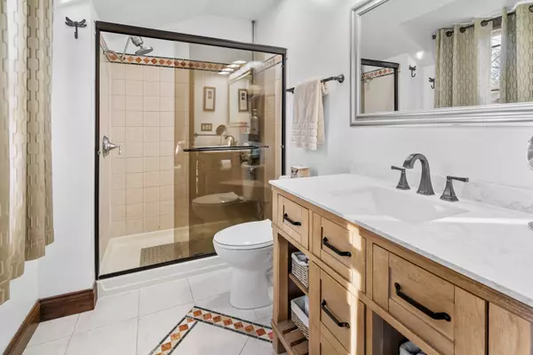 667 Pine ST, Batavia, IL 60510