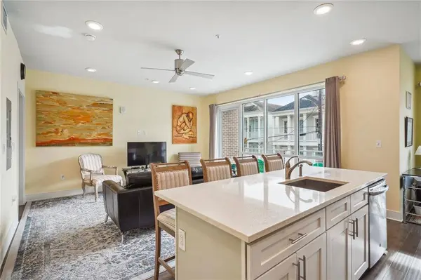 900 BARTHOLOMEW ST #203, New Orleans, LA 70117