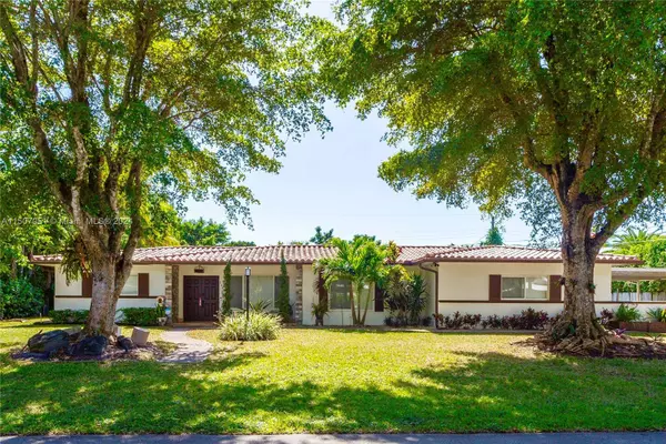 7460 SW 126th St, Pinecrest, FL 33156