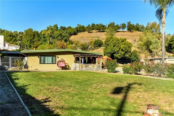 2128 El Cajonita DR, La Habra Heights, CA 90631