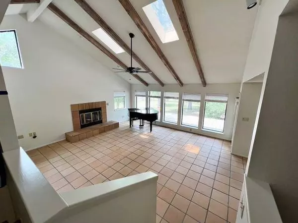 140 Fireside Cove, Holly Lake Ranch, TX 75765