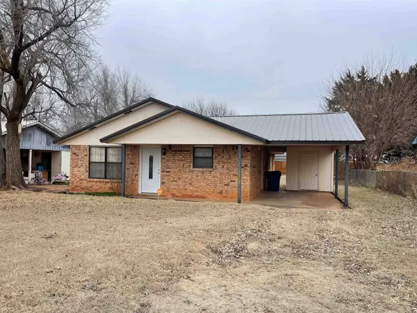 102 Cottonwood, Seiling, OK 73663