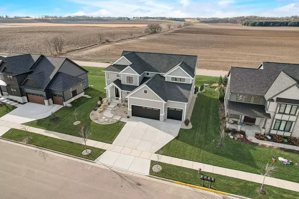 805 Walter Run, Waunakee, WI 53597