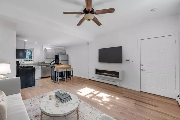 224 West Sixth St #1, Boston, MA 02127