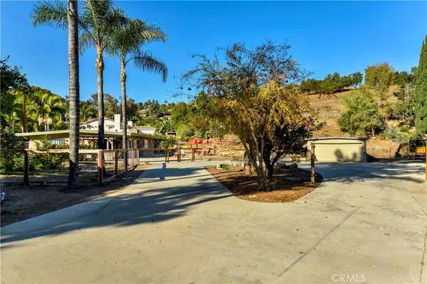 2128 El Cajonita DR, La Habra Heights, CA 90631