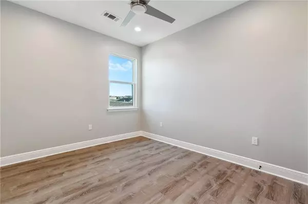 1360 HARRISON AVE, New Orleans, LA 70122