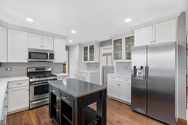 667 Pine ST, Batavia, IL 60510