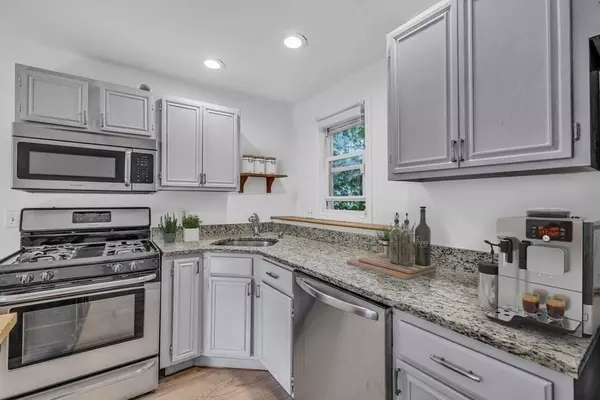 224 West Sixth St #1, Boston, MA 02127