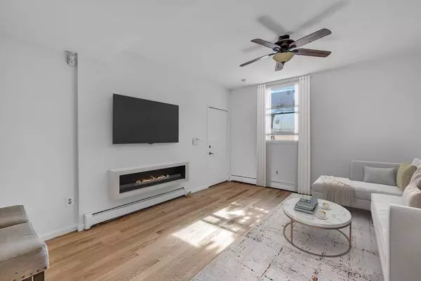 224 West Sixth St #1, Boston, MA 02127