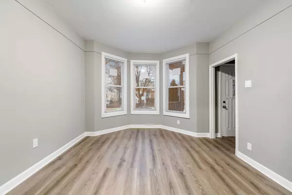 4601 N Kasson Avenue, Chicago, IL 60630