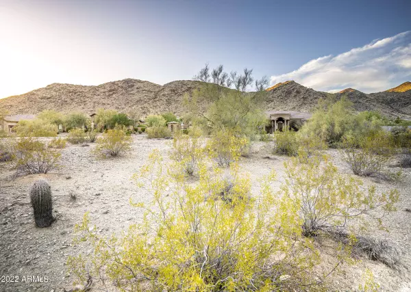 3049 W GLENHAVEN Drive #4, Phoenix, AZ 85045