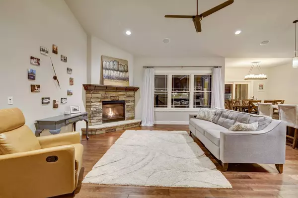 1007 Limerick Lane, Waunakee, WI 53597