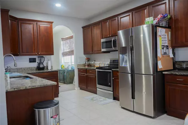 29920 CEDAR WAXWING DR, Wesley Chapel, FL 33545