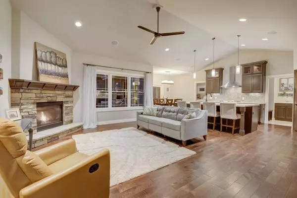 1007 Limerick Lane, Waunakee, WI 53597