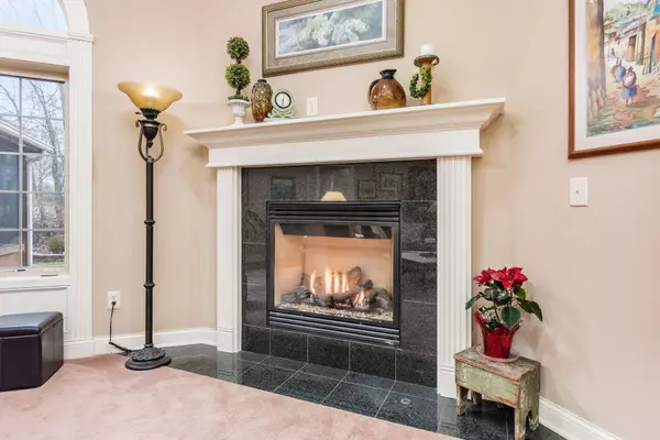 6246 Kinver Edge Way, Columbus, OH 43213