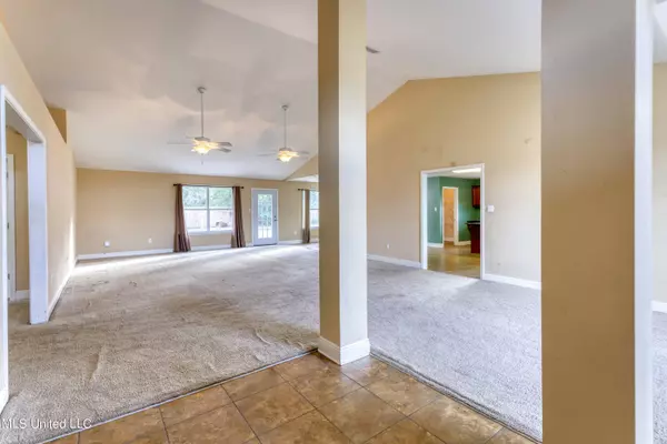 10335 Maple Cove, Ocean Springs, MS 39565