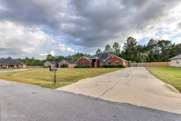 10335 Maple Cove, Ocean Springs, MS 39565