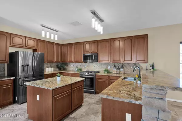 15952 W CUSTER Lane, Surprise, AZ 85379