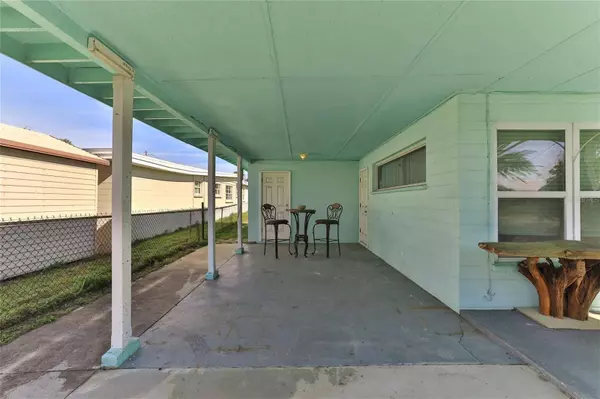 3243 LA PALOMA AVE, Daytona Beach, FL 32118