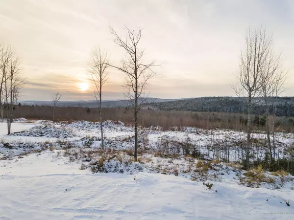 110 Ellingwood Rd Road, Paris, ME 04281