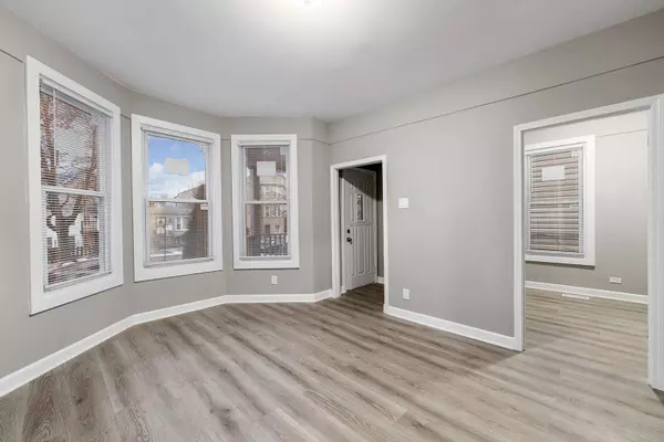 4601 N Kasson Avenue, Chicago, IL 60630