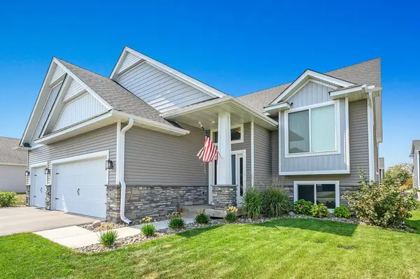 1632 Wilking WAY, Shakopee, MN 55379