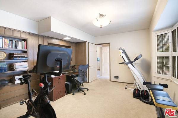 9320 Monte Mar Dr, Los Angeles, CA 90035