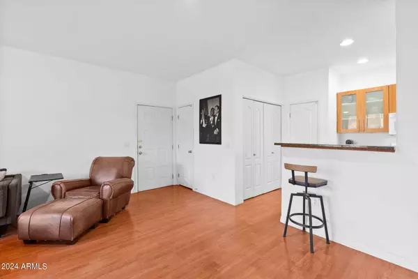 6900 E PRINCESS Drive #1161, Phoenix, AZ 85054